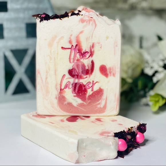 🌹Beach Rose Essential Goat Milk & Cream Lather - Picture 2 of 4